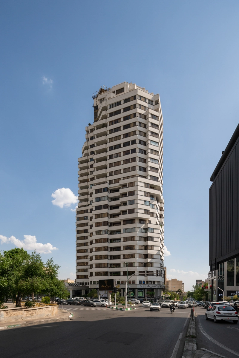Omid Gholampour & Assosiate- Residential Building : Comercial & Office- Koohe noor Tower- Tehran2